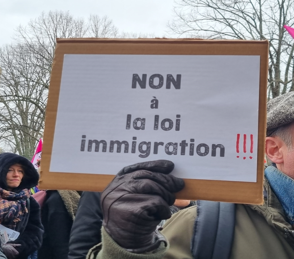 Non à la loi immigration