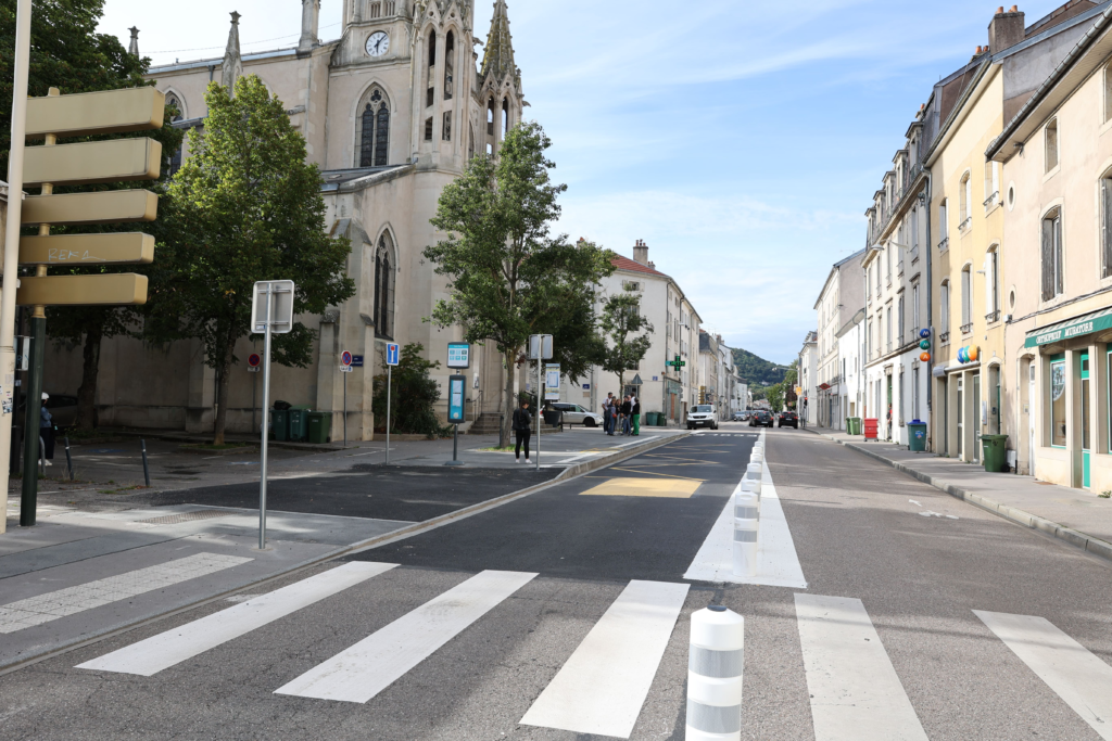 Qui alerter quand vous constatez au cours de vos déplacements un problème de voirie à Nancy ?